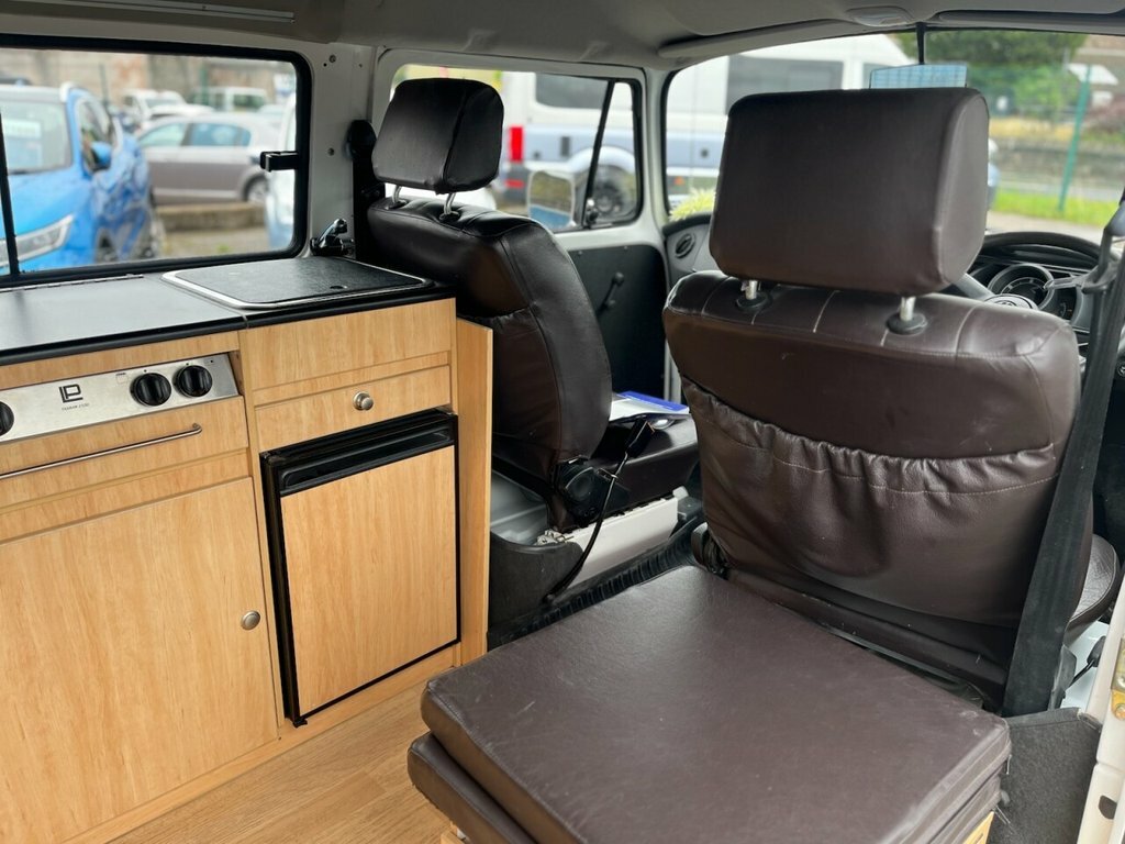 Volkswagen Campervan White #10