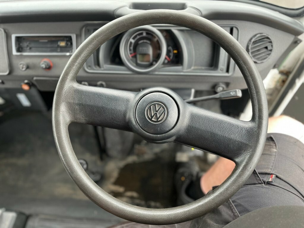 Volkswagen Campervan White #13