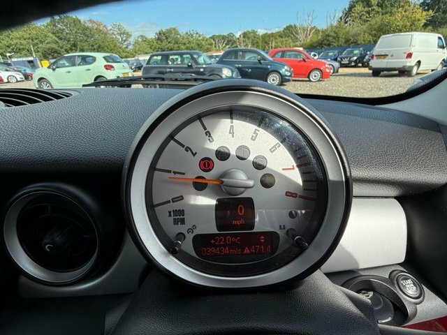Mini Hatch 1.6 Cooper Steptronic Euro 4 White #24