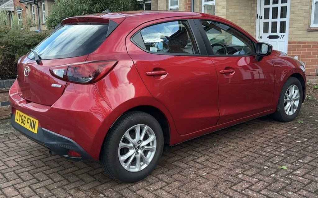 Mazda 2 1.5L Se-l Red #2