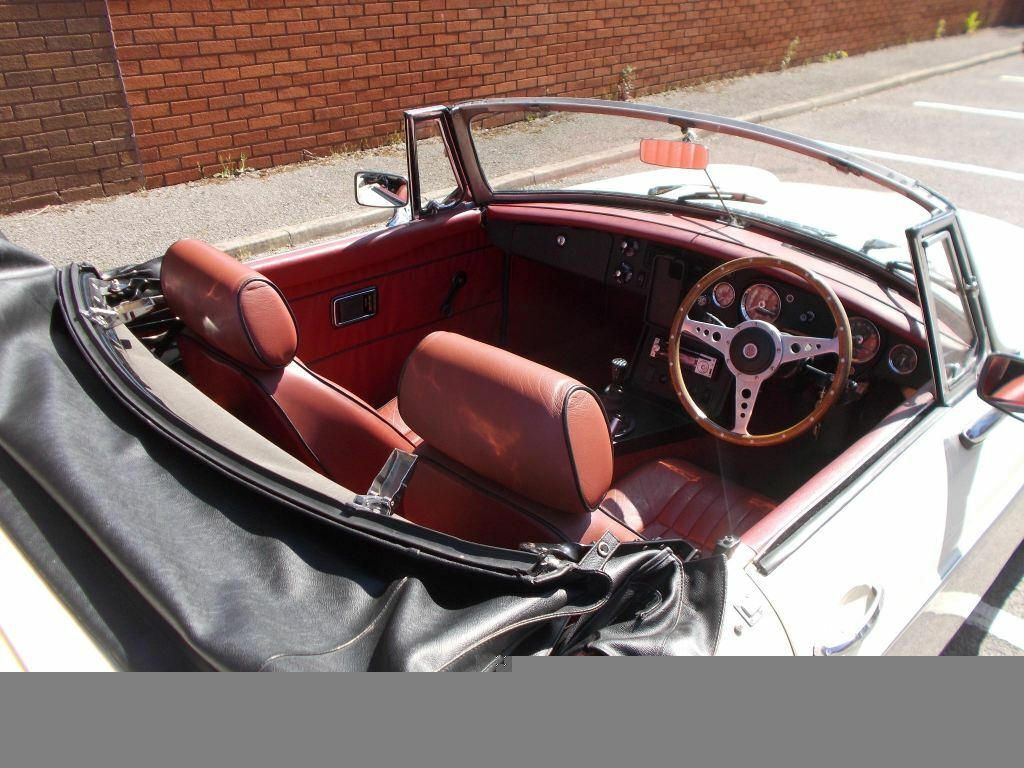 MG MGB GT Mg Mgb Gt 1.8 Roadster 2-Dr White #4