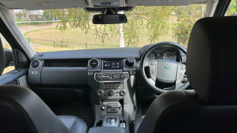 Land Rover Discovery Se Tech White #8