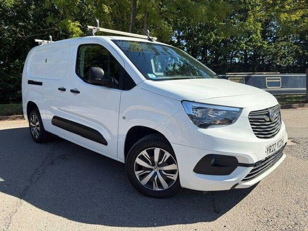 Vauxhall Combo 1.5 Turbo D 2300 Sportive L2 H1 Euro 6 White