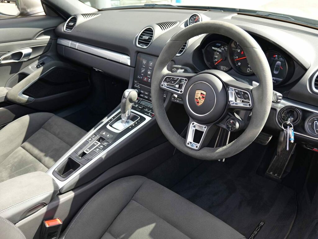 Porsche 718 Petrol Green #4