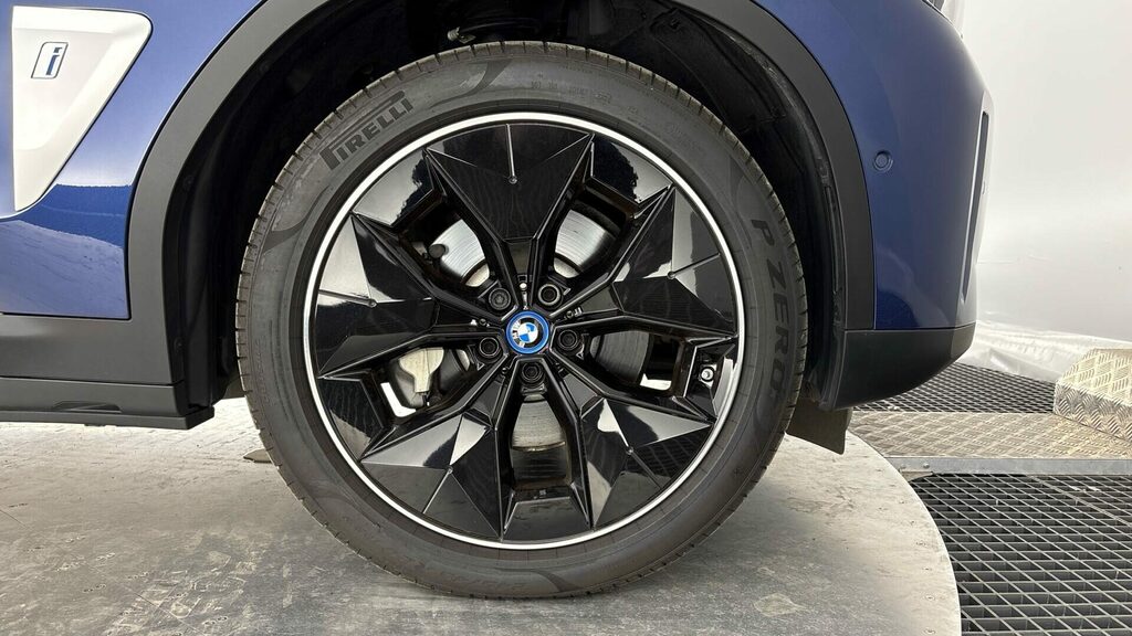 BMW iX3 M Sport Black #14