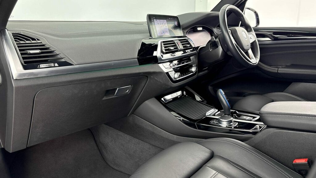 BMW iX3 M Sport Black #7