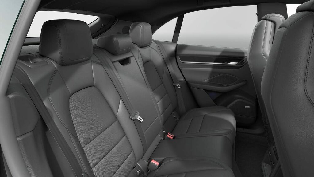 Porsche Macan Pdk 5dr Black #13