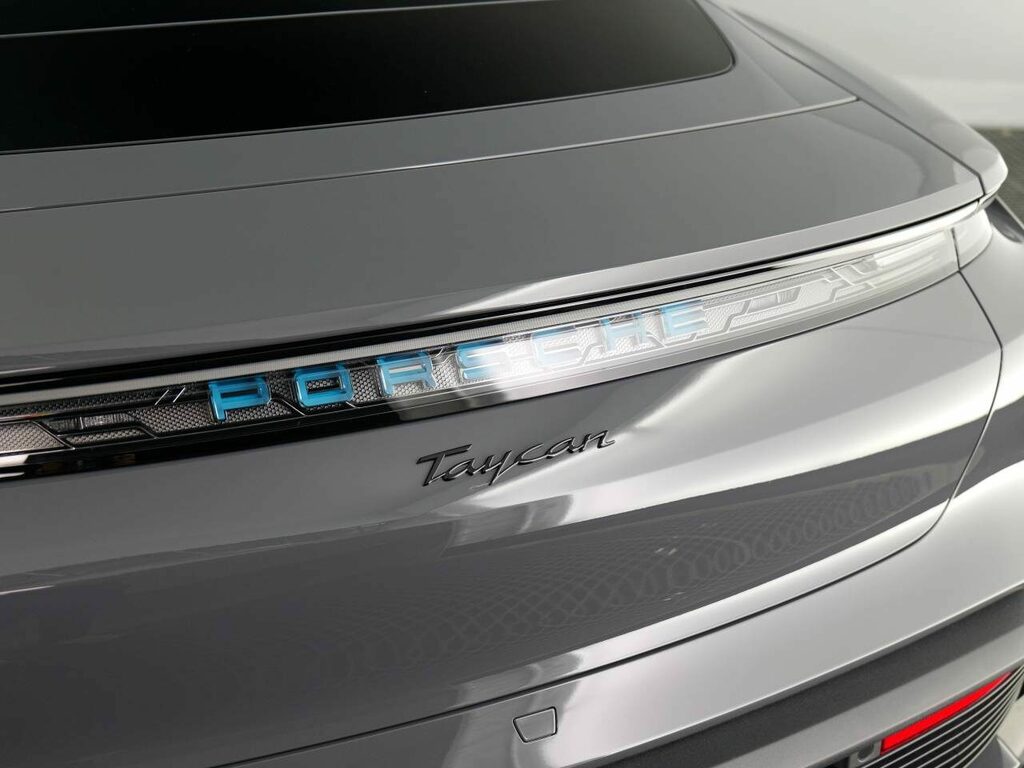Porsche Taycan 4S #15