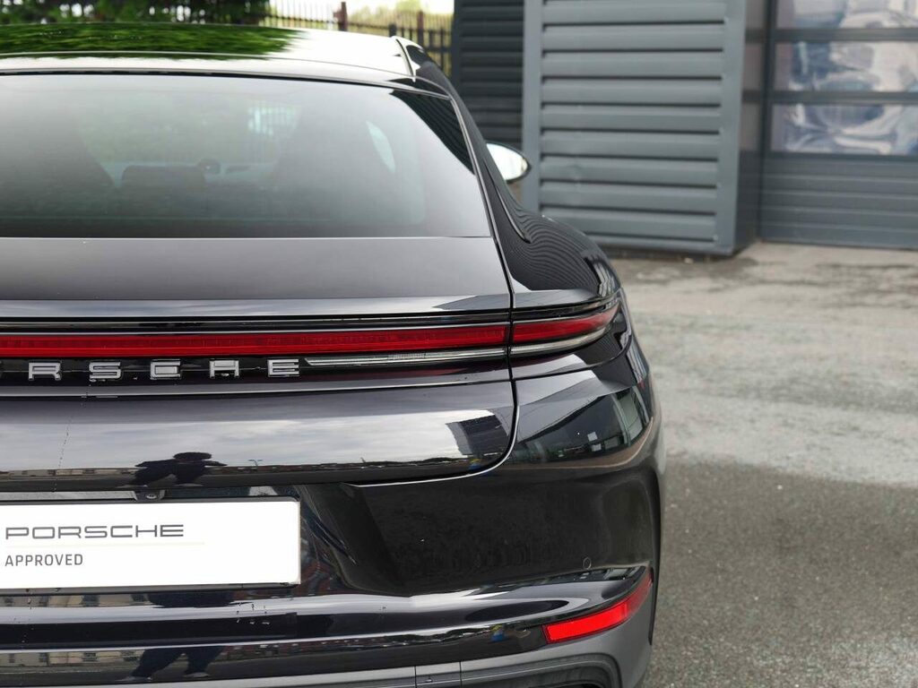 Porsche Panamera 4S E-hybrid 2026 2026 Black #17