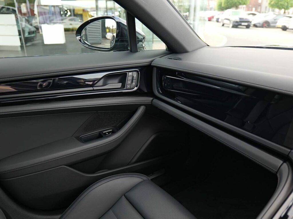 Porsche Panamera 4S E-hybrid 2026 2026 Black #21