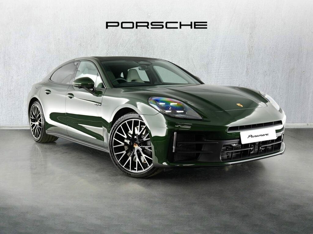 Porsche Panamera Hybrid Green