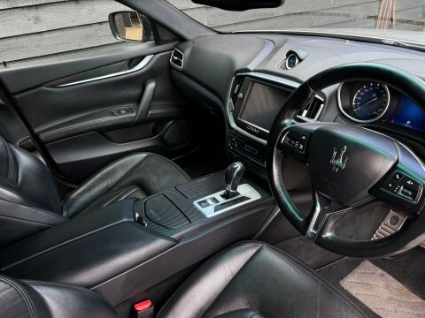 Maserati Ghibli Automatic Black #15