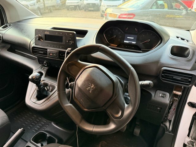 Peugeot Partner St-2  #16