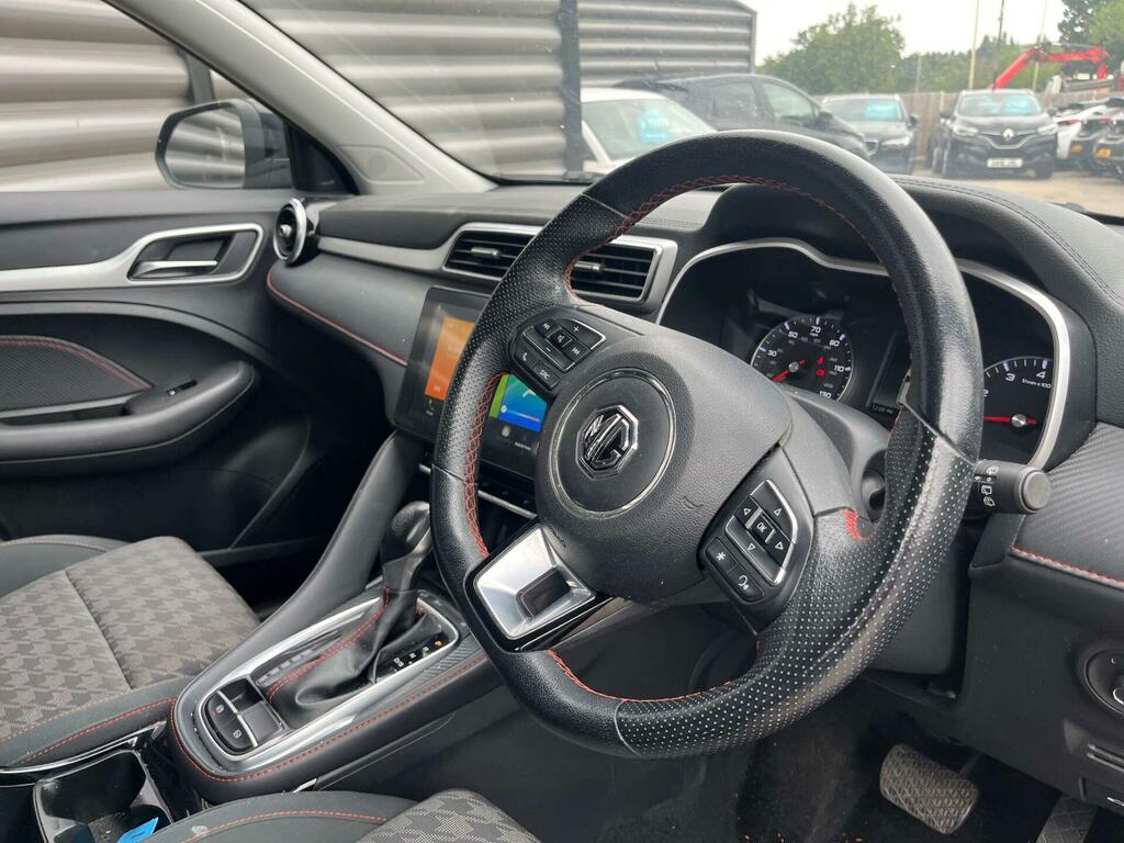 MG ZS Excite Black #6