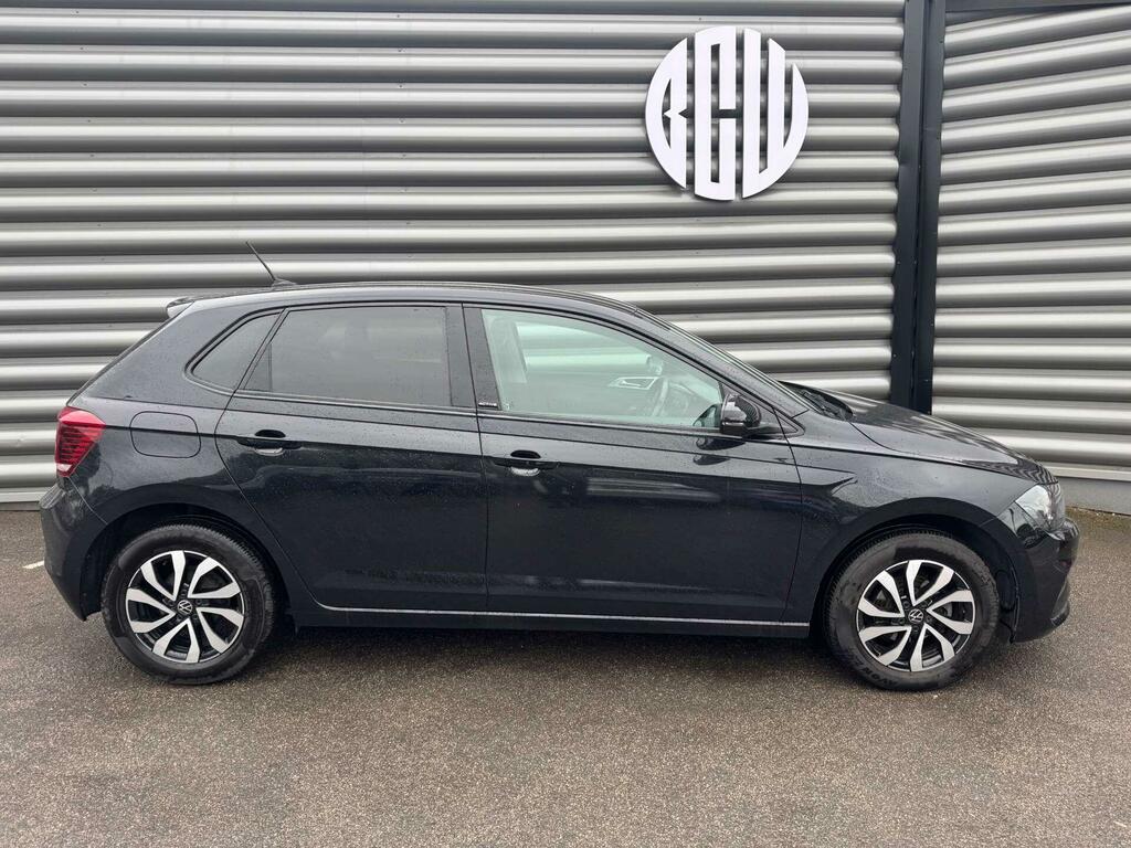 Volkswagen Polo Active Black #2