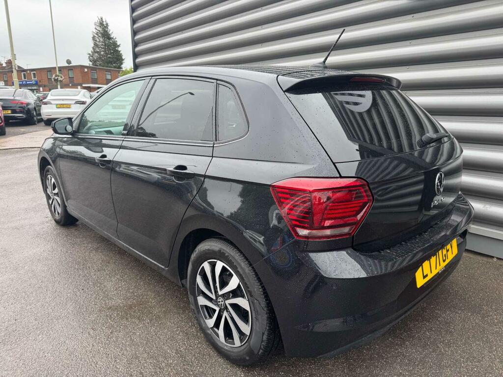 Volkswagen Polo Active Black #5