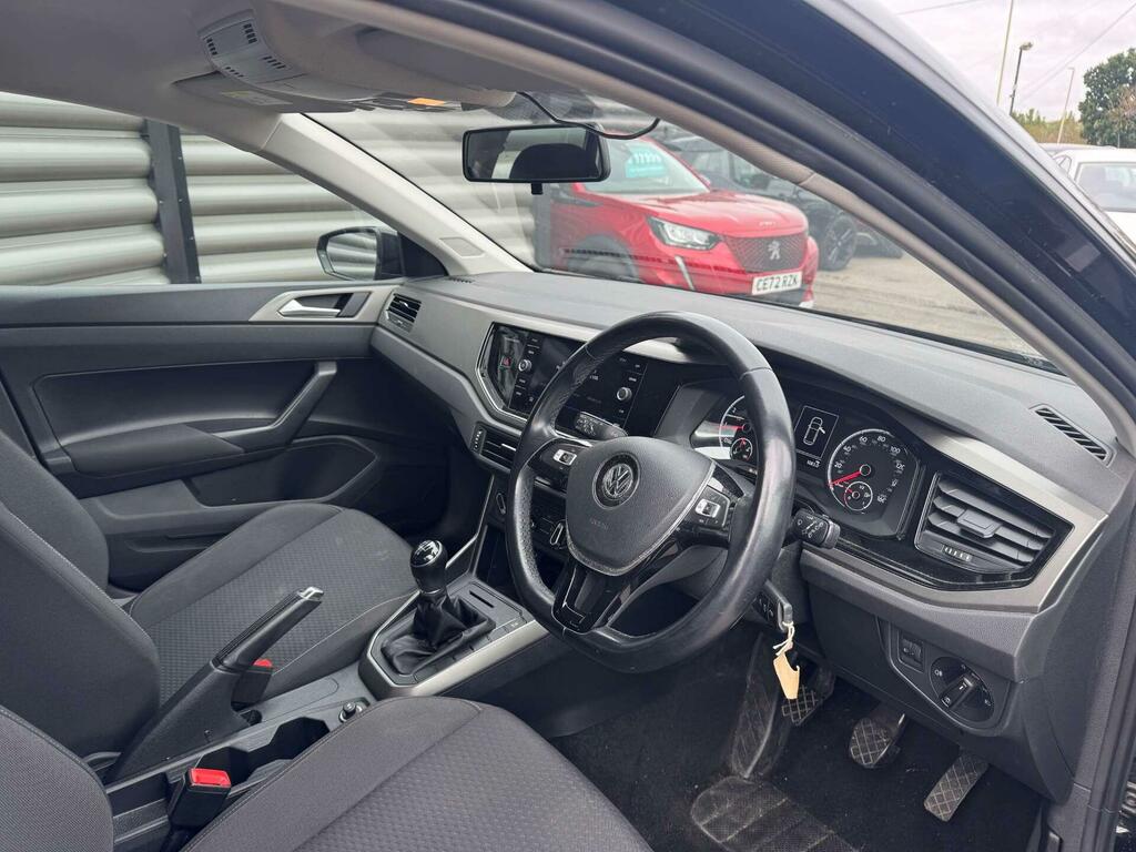 Volkswagen Polo Match Evo Red #12