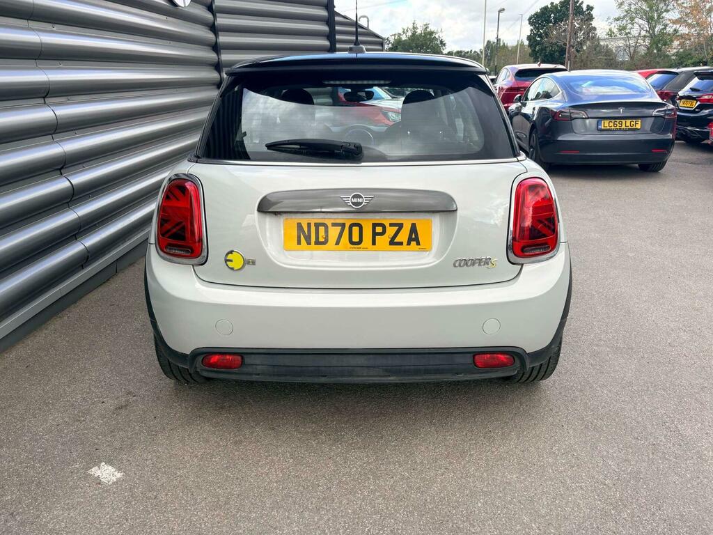 Mini Electric Hatch 135Kw Cooper S Level 3 33Kwh 17In A Black #7