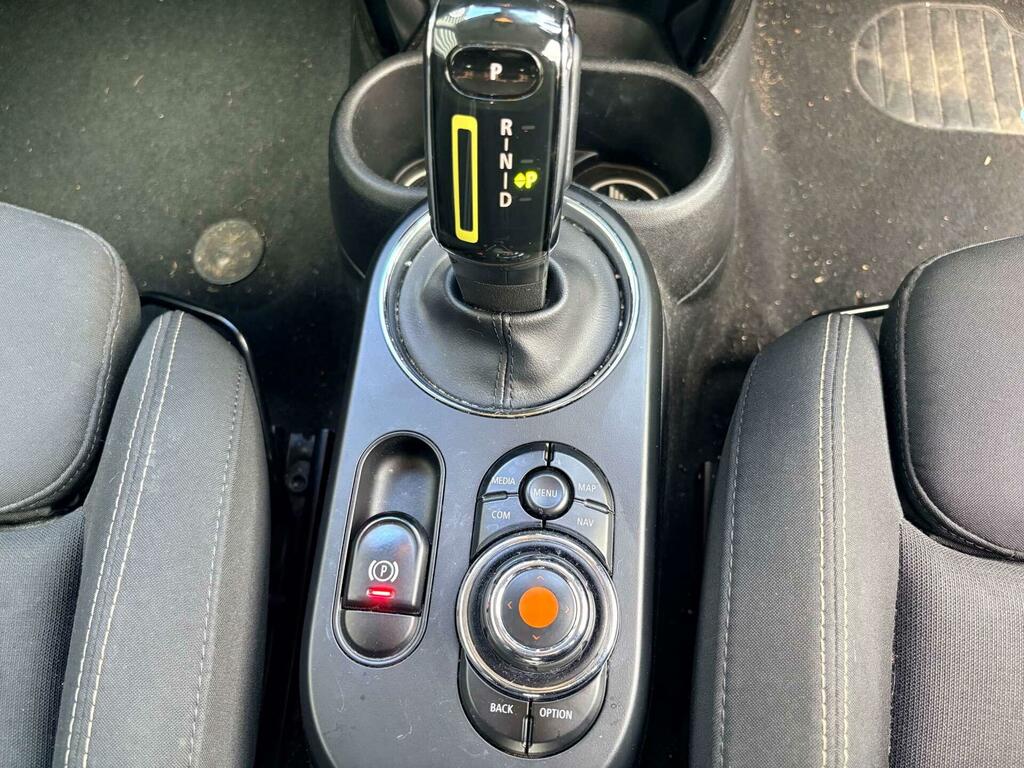 Mini Electric Hatch 135Kw Cooper S Level 3 33Kwh 17In A Black #19