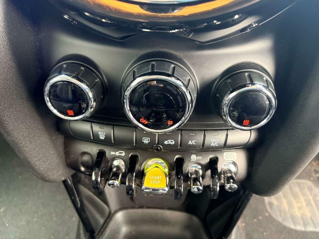 Mini Electric Hatch 135Kw Cooper S Level 3 33Kwh 17In A Black #15