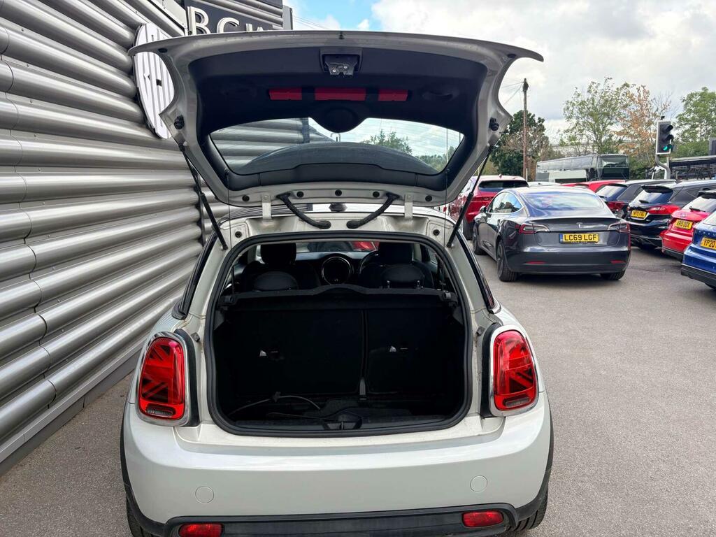 Mini Electric Hatch 135Kw Cooper S Level 3 33Kwh 17In A Black #8