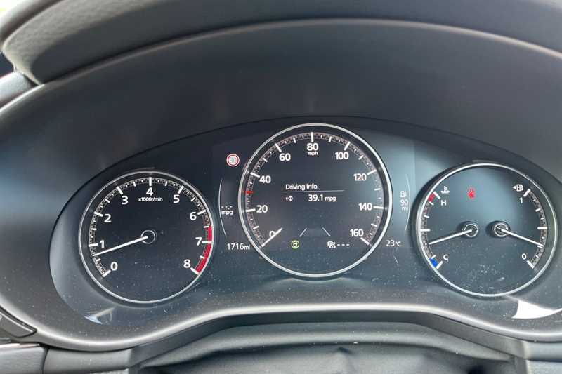 Mazda 3 2.5 E-skyactiv G Mhev 140 Takumi KX26OAP Grey #2