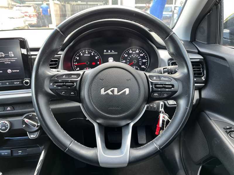 Kia RIO 1.0 T Gdi 2 Dct Black #6