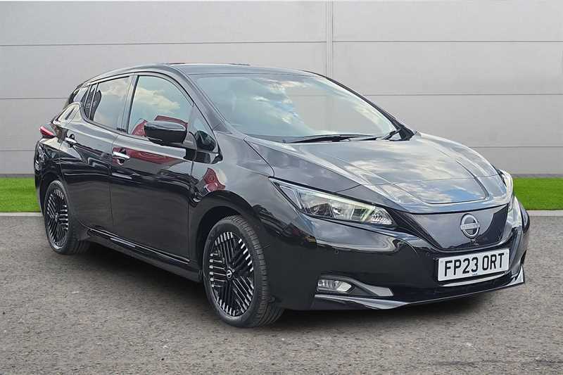 Nissan Leaf 110Kw N-connecta 39Kwh Black