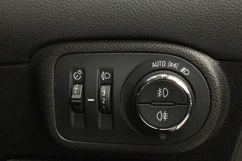 Vauxhall Zafira Design Black #17