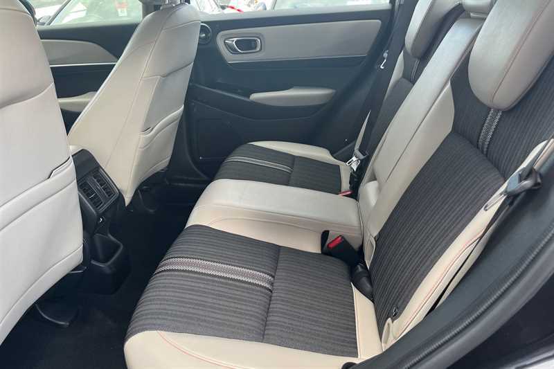 Honda Hr-V Advance Red #26