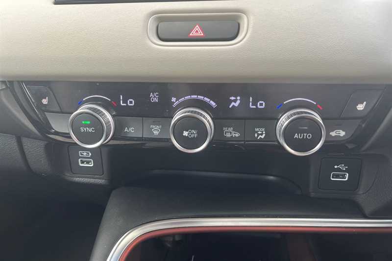 Honda Hr-V Advance Red #16