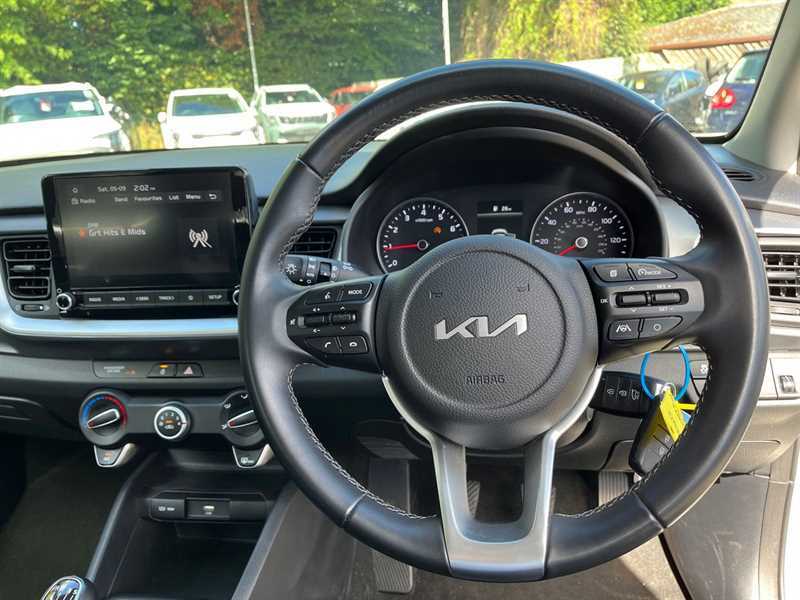 Kia Stonic 1.0T Gdi 99 2 BW23SXY White #6