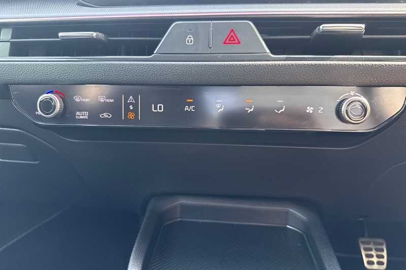 Kia Stonic Gt-line S Green #15