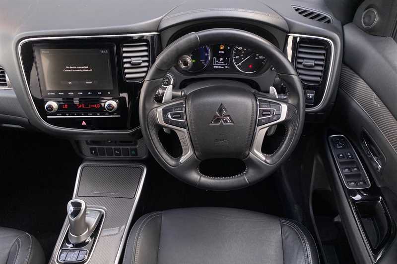 Mitsubishi Outlander Must Go This Week2.4 Phev Dynamic Safety A Silver #14