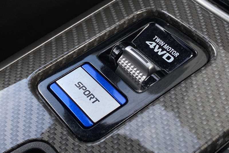 Mitsubishi Outlander Must Go This Week2.4 Phev Dynamic Safety A Silver #29