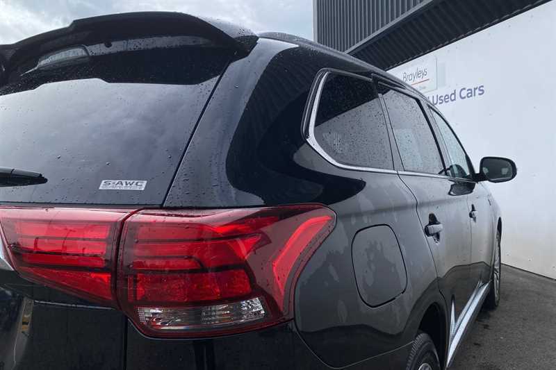 Mitsubishi Outlander Must Go This Week2.4 Phev Dynamic Safety A Silver #45