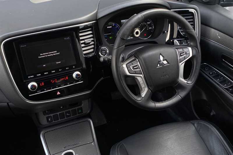 Mitsubishi Outlander Must Go This Week2.4 Phev Dynamic Safety A Silver #34