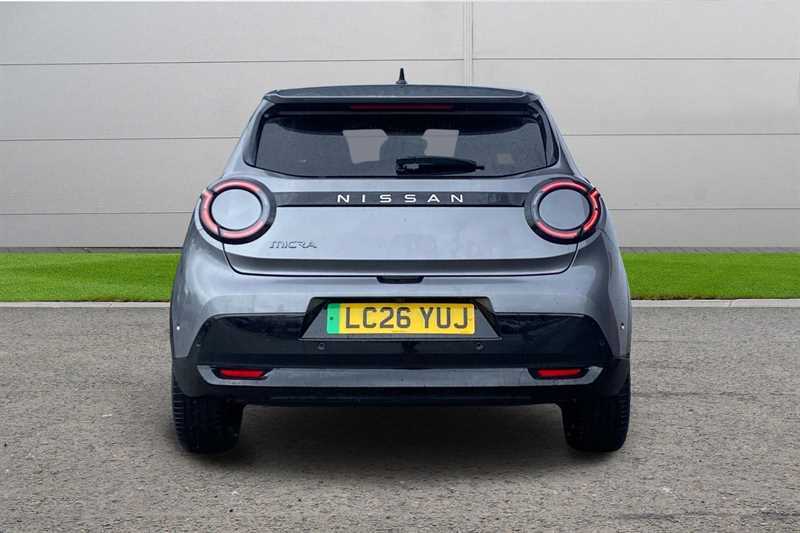Nissan Micra 110Kw Advance 52Kwh Silver #4