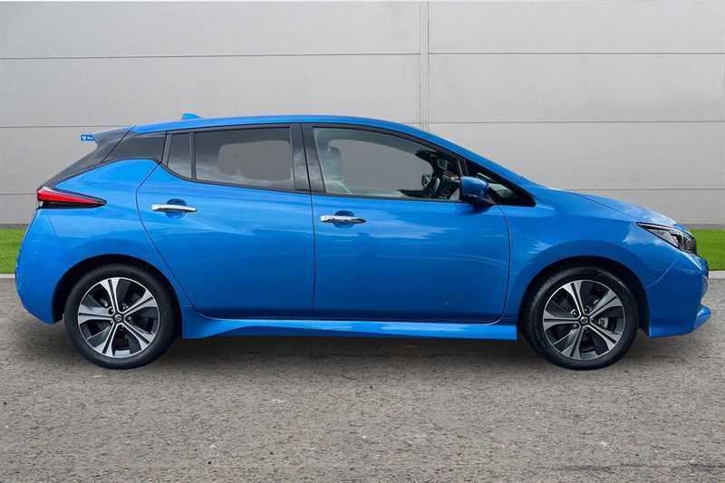 Nissan Leaf 110Kw Tekna 40Kwh Blue #3