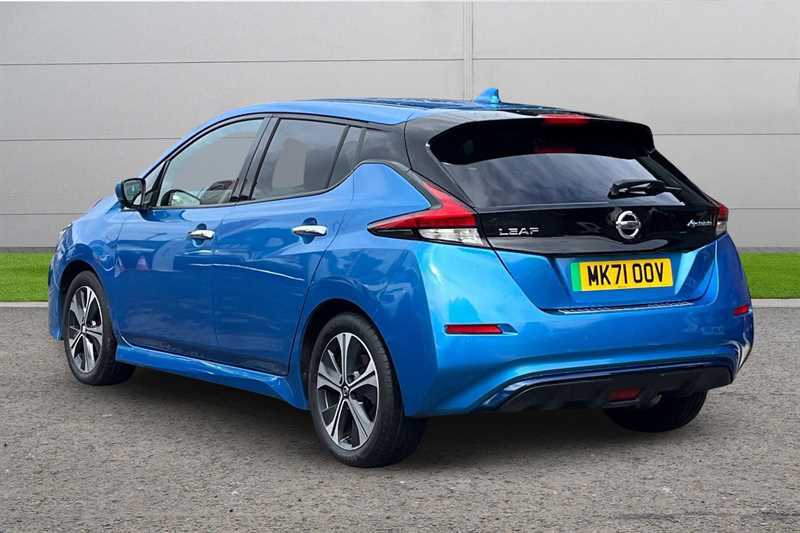 Nissan Leaf 110Kw Tekna 40Kwh Blue #2