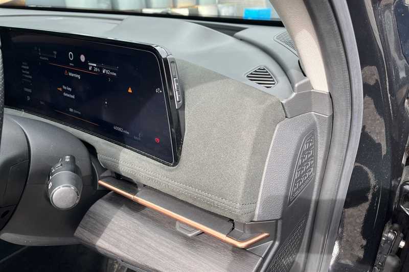 Nissan Ariya Ariya Evolve E-4orce Black #26