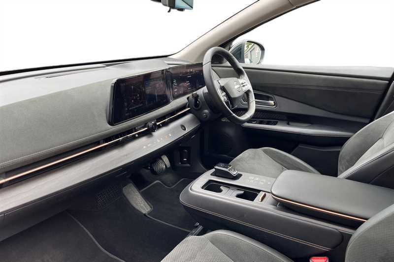 Nissan Ariya Ariya Evolve E-4orce Black #7