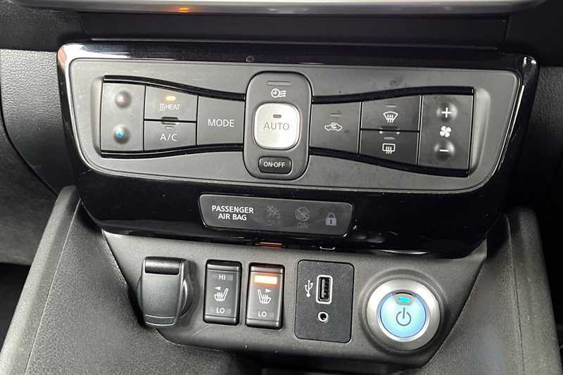 Nissan Leaf 110Kw N-connecta 40Kwh Black #12
