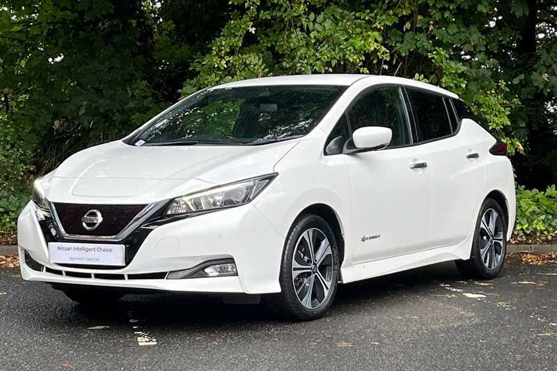 Nissan Leaf 110Kw N-connecta 40Kwh Black #23