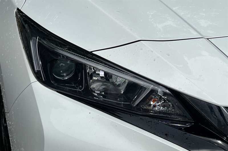 Nissan Leaf 110Kw N-connecta 40Kwh Black #13