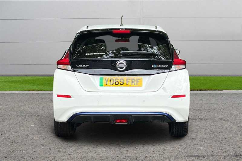 Nissan Leaf 110Kw N-connecta 40Kwh White #4