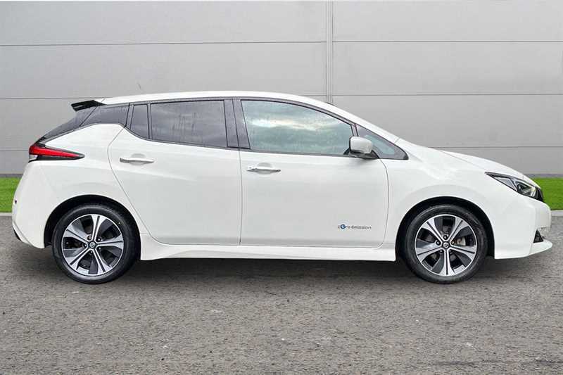Nissan Leaf 110Kw N-connecta 40Kwh White #3