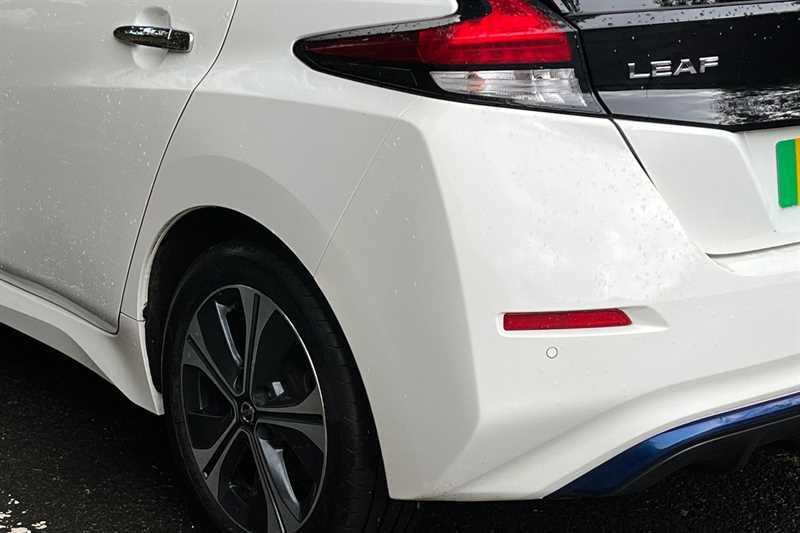 Nissan Leaf 110Kw N-connecta 40Kwh Black #26