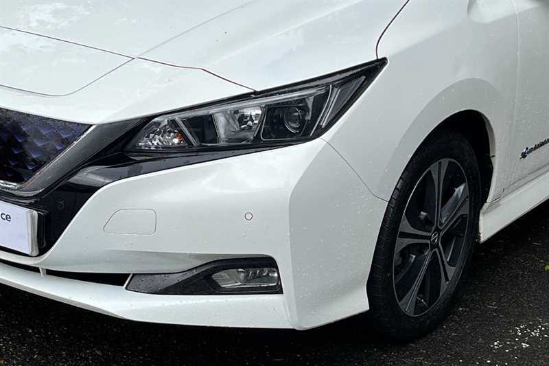 Nissan Leaf 110Kw N-connecta 40Kwh Black #44