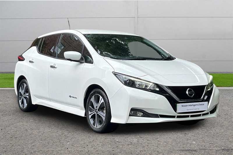 Nissan Leaf 110Kw N-connecta 40Kwh White